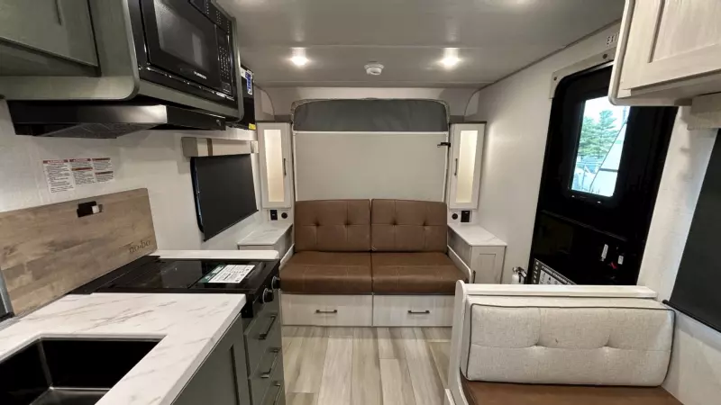 NB19.3 Floorplan Main Room