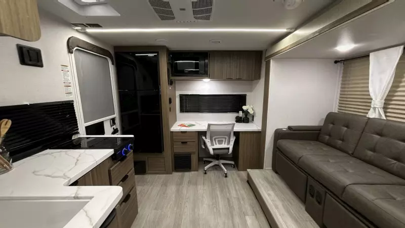 163RDSK Floorplan Main Room