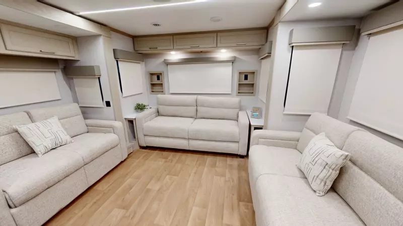 389FLH Floorplan Main Room