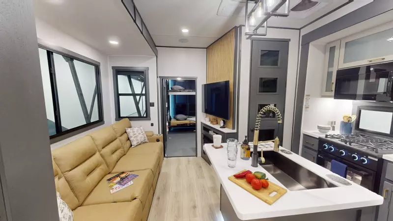 35G13 Floorplan Main Room