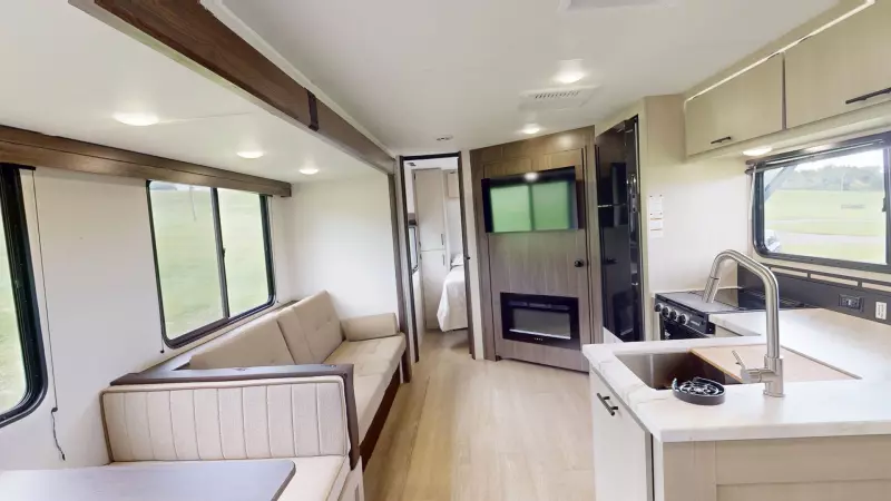28QBX Floorplan Main Room