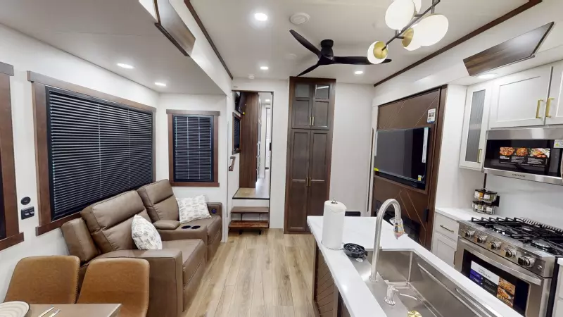 381MUD Floorplan Main Room